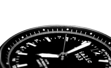 Kurzfilm: Timeholes | Zeitsprung im Sonderangebot