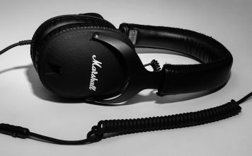 Sie hören: Nina Persson – Losing my Religion