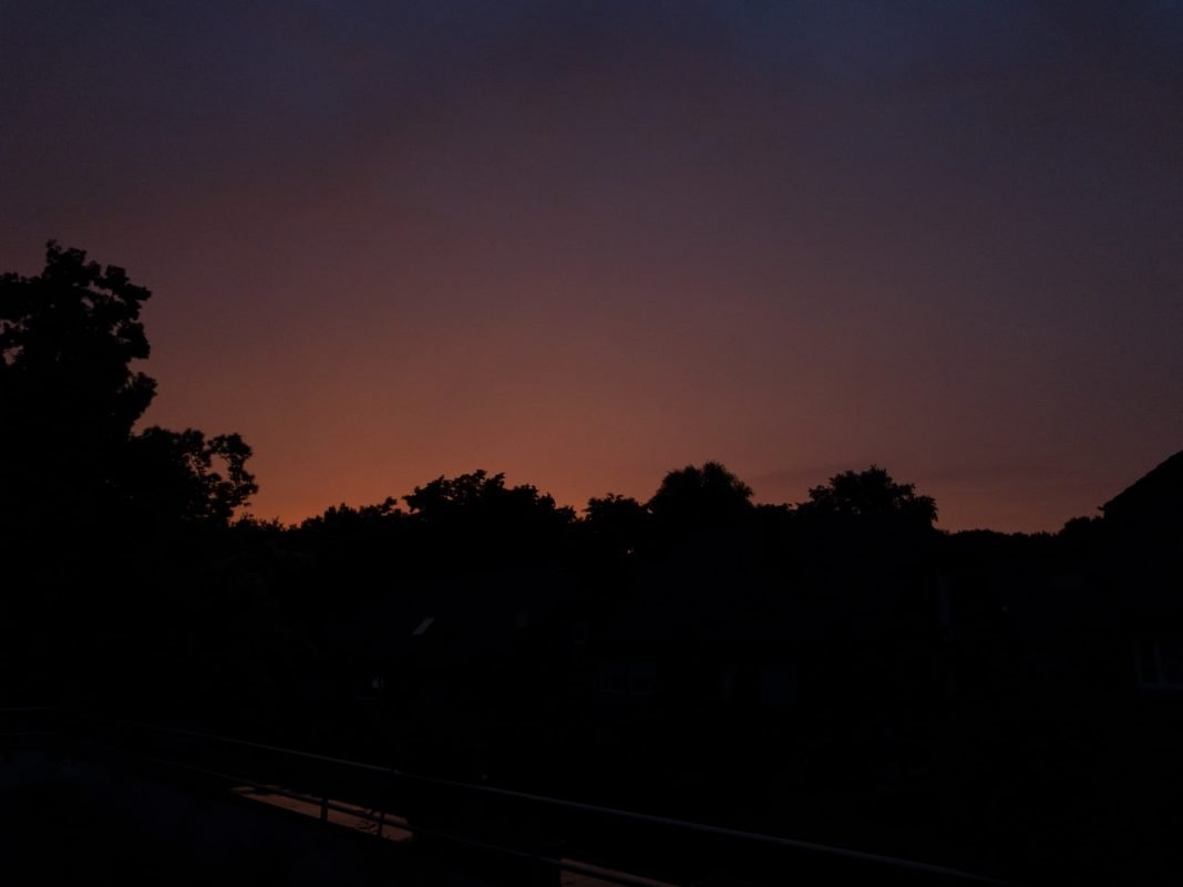 Foto: Sonnenuntergang über der Wahner Heide