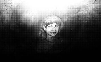 Kurzfilm: Girl In The Hallway Kurzfilm: Girl In The Hallway