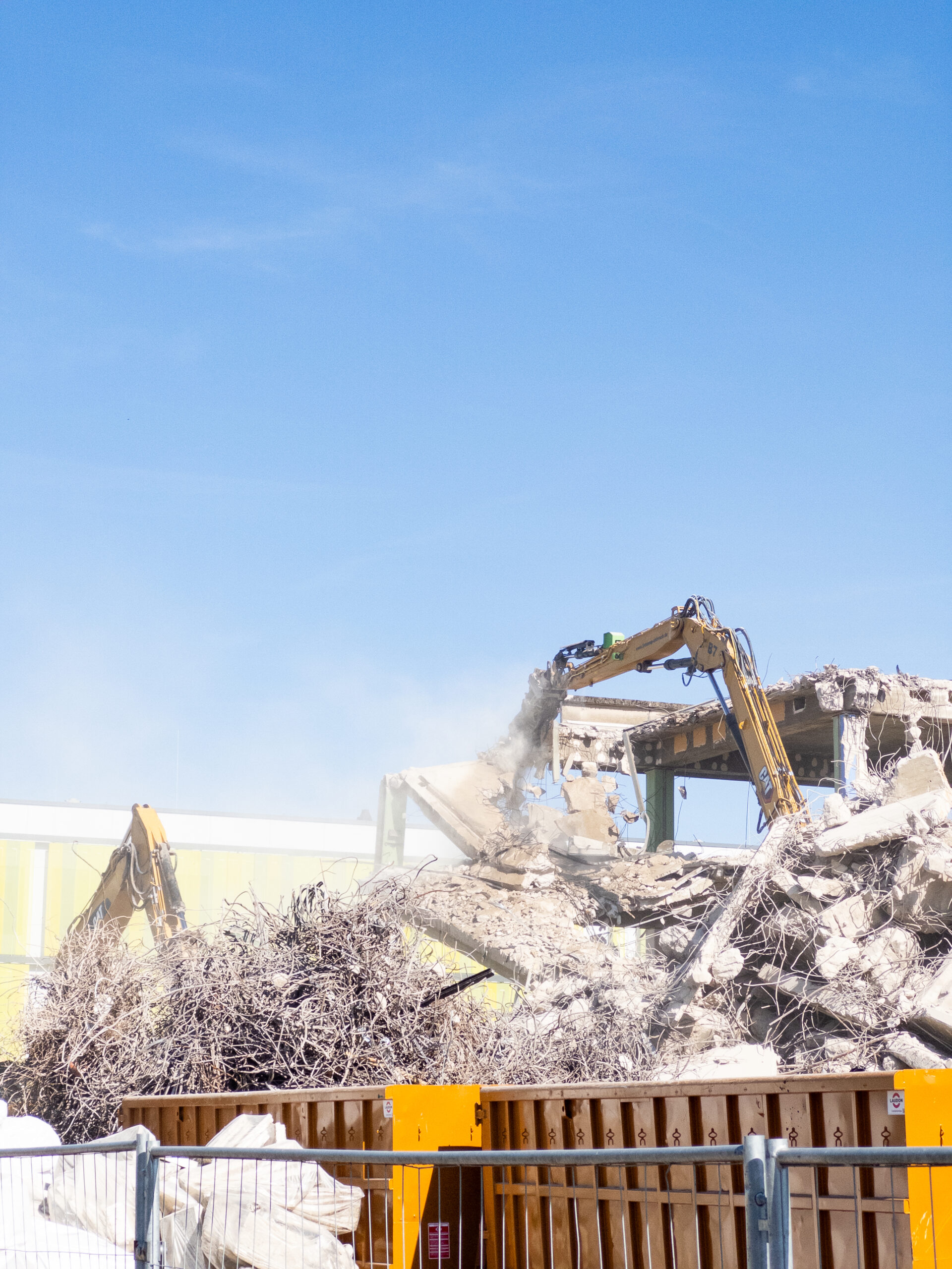 Foto: Hurra, hurra, die Schule wird gefressen!